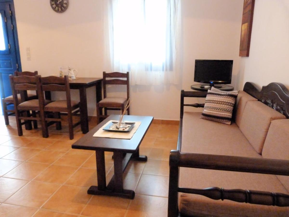 Ioli Apartments Alopronia Экстерьер фото