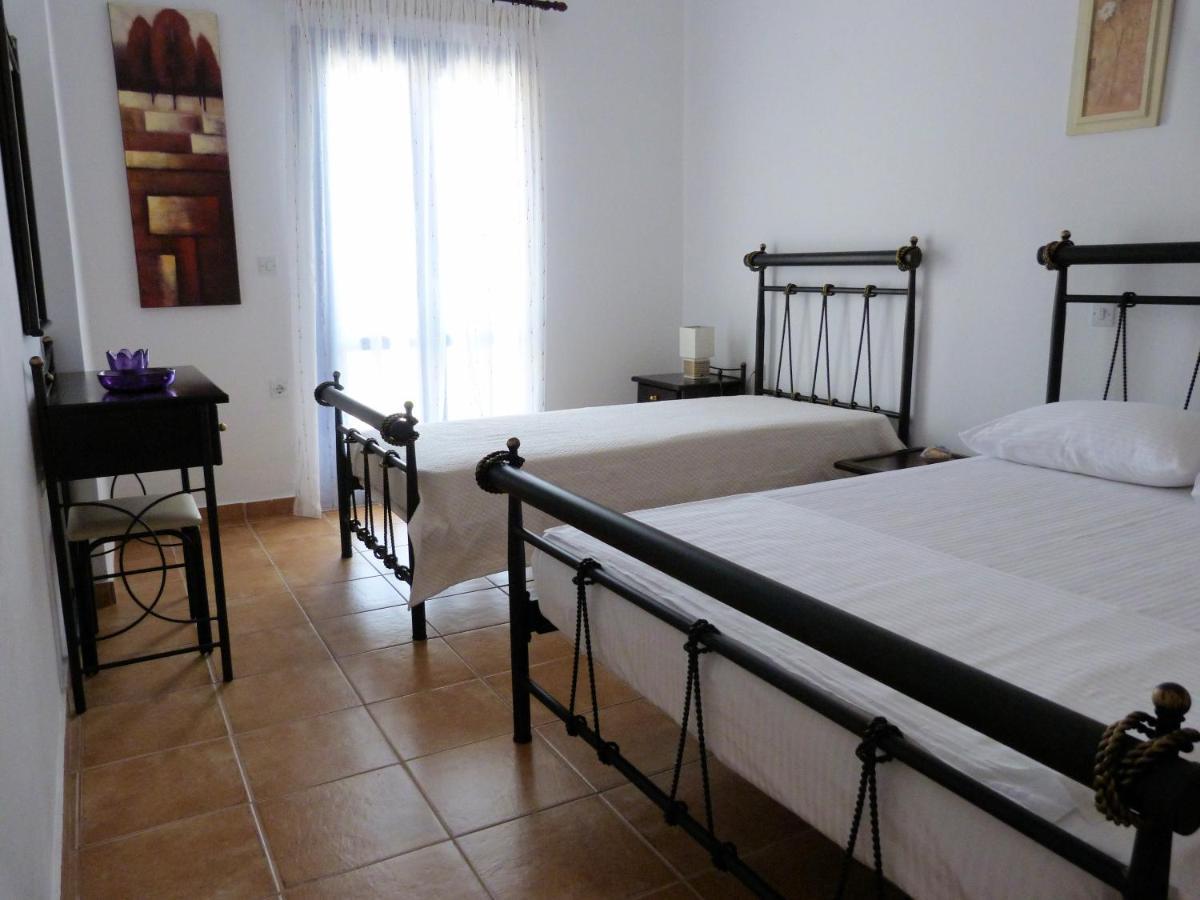 Ioli Apartments Alopronia Экстерьер фото